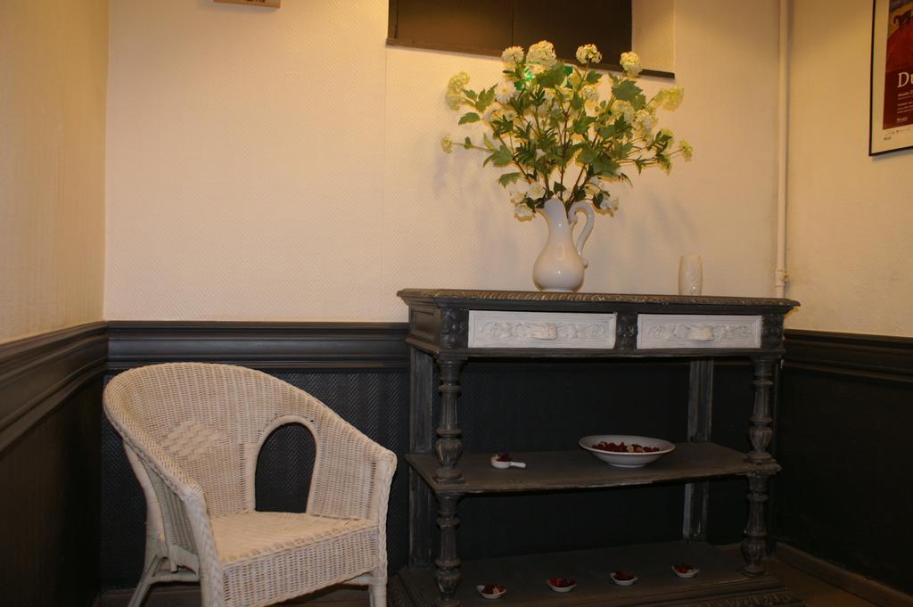 Hotel Le 5 Martigues Dış mekan fotoğraf
