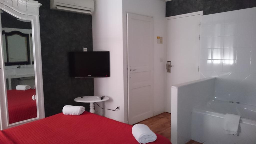 Hotel Le 5 Martigues Dış mekan fotoğraf