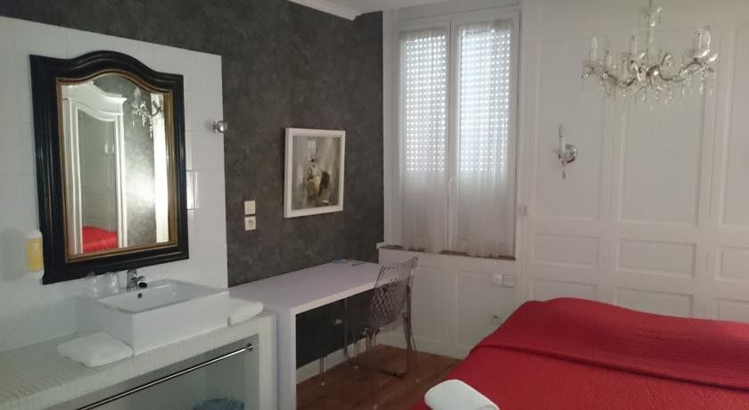 Hotel Le 5 Martigues Dış mekan fotoğraf